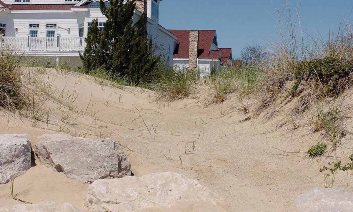 Sheboygan Villa | Beachfront Paradise: King Suite - Sleeps 8!