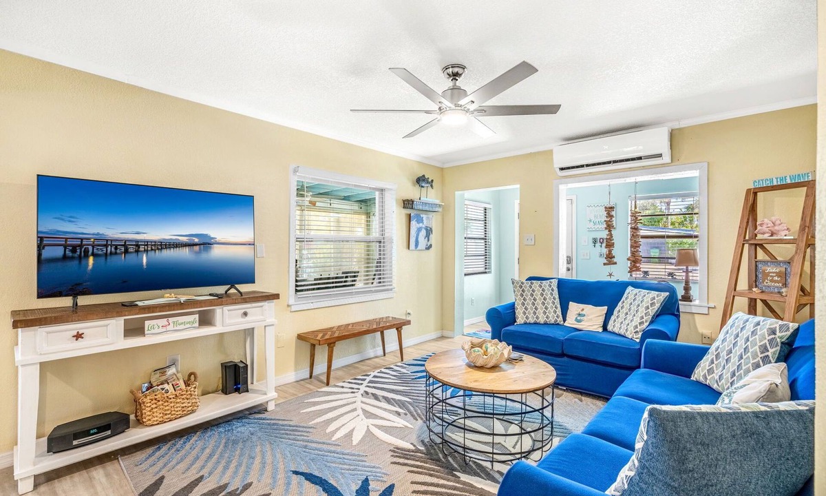 Port Canaveral House | ⛱️ BEACHFRONT PRIVATE BEACH HOUSE 🚀🌴👙🚢