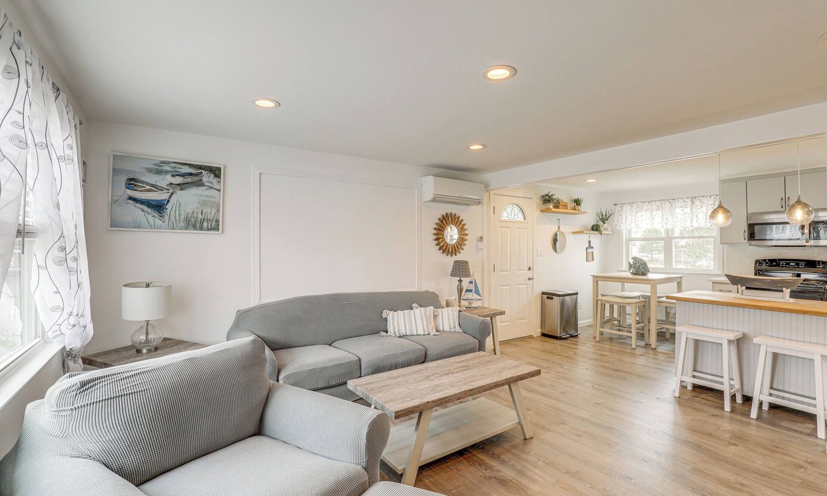 Salisbury House | Beachfront Salisbury Retreat w/Fire Pit & Grill