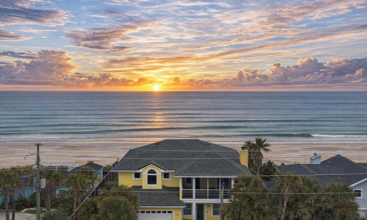 Crescent Beach House | Beachfront St. Augustine -Family & Pet-Friendly