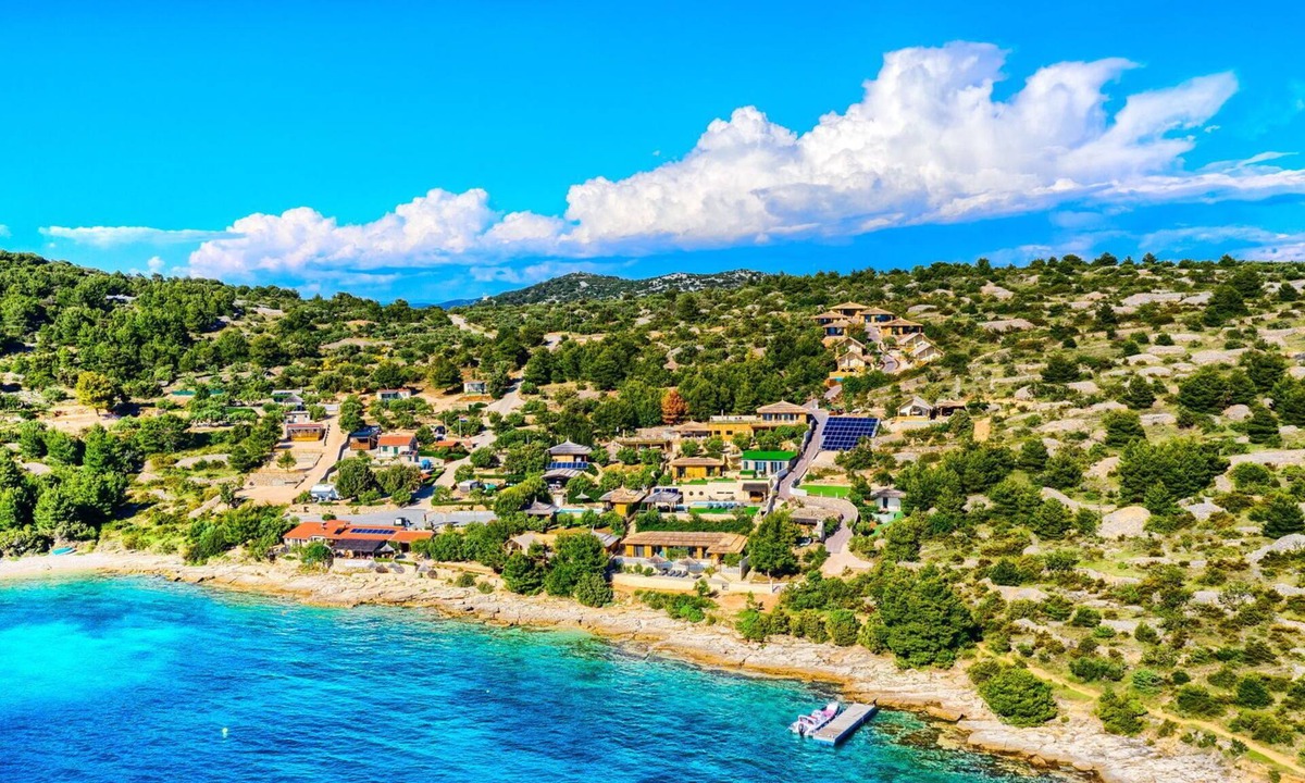 Jezera Villa | Beachfront Villa New Horizons III