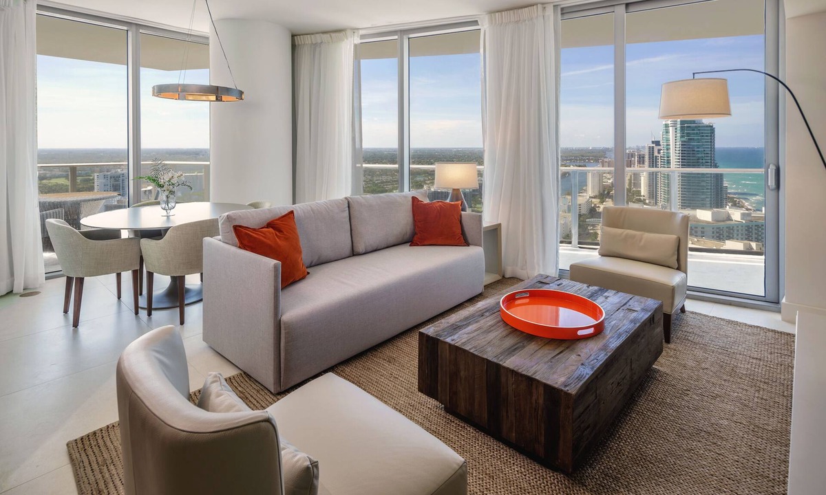 Hollywood South Central Beach Apartment | BeachFrontCondo@Hyde CornerUnit OceanView