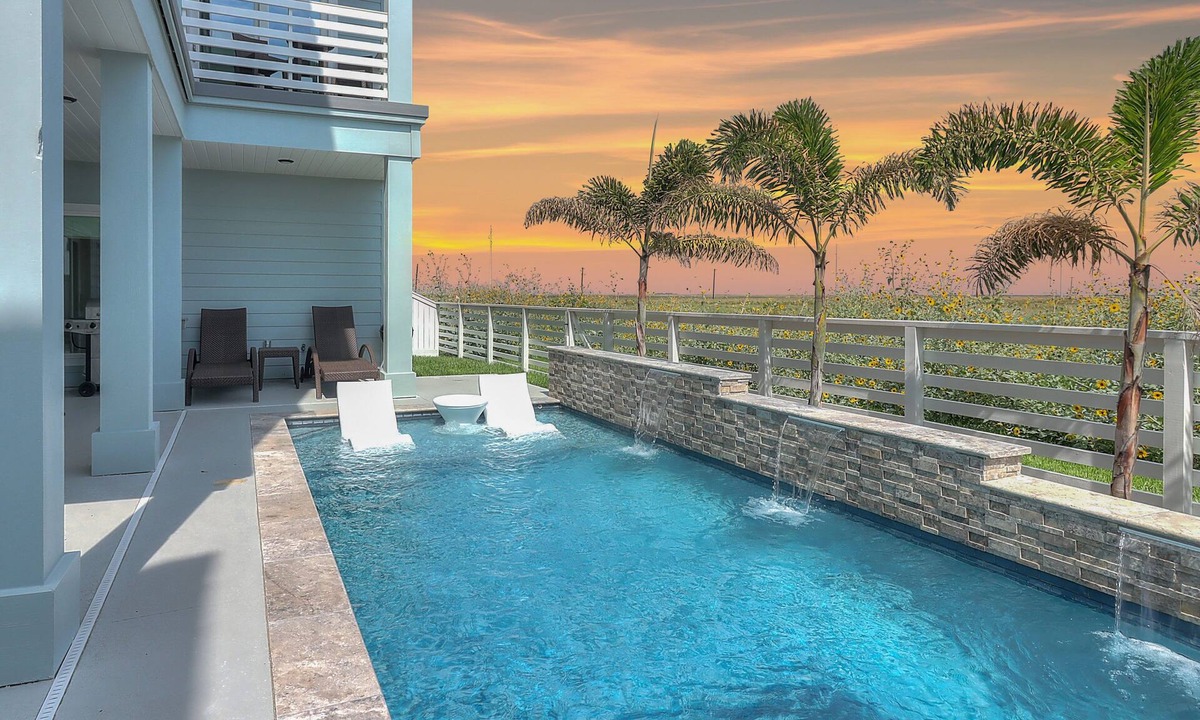 Port Aransas House | BeachHouse Bliss | Water Views, Private Pool, & Pet-Friendly!