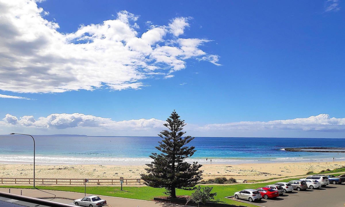 Mollymook Hotel | Beachhouse Mollymook