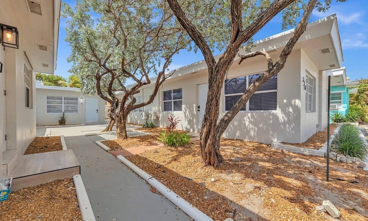 North Beach Apartment | Beachside 1BR in Hollywood | Parking + WiFi