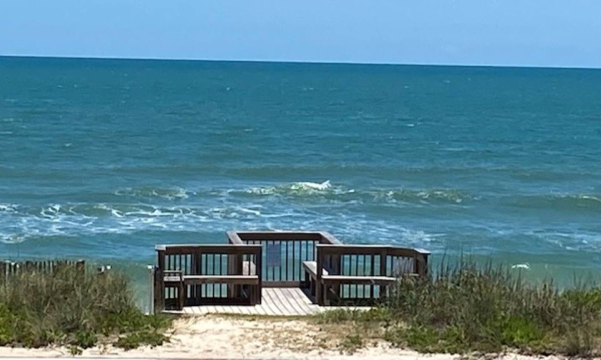 Ormond-by-the-Sea Condo | Beachside Beauty