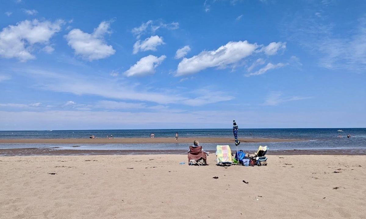 Cap-Pele Cottage | Beachside Cottage w/beach access - Aboiteau Beach