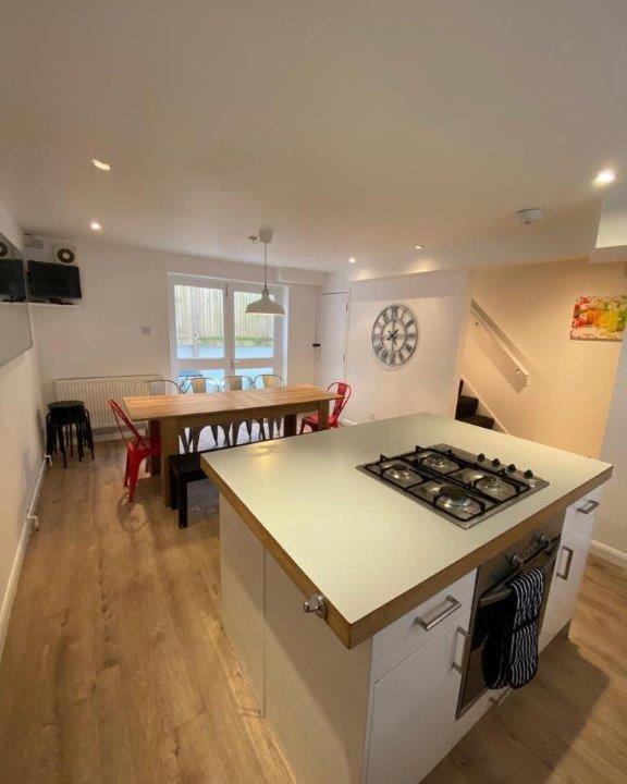 Kemptown House | Beachside House