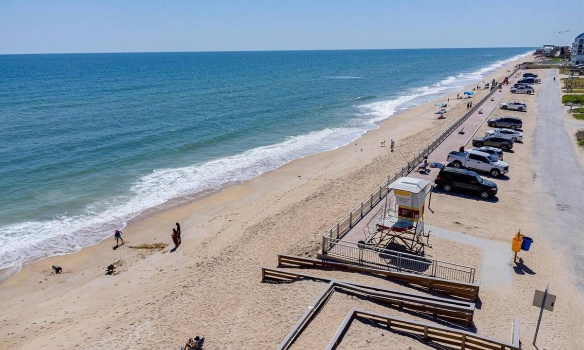 Bethune Beach Condo | Beachside Luxury Condo – Bethune Beach Gem