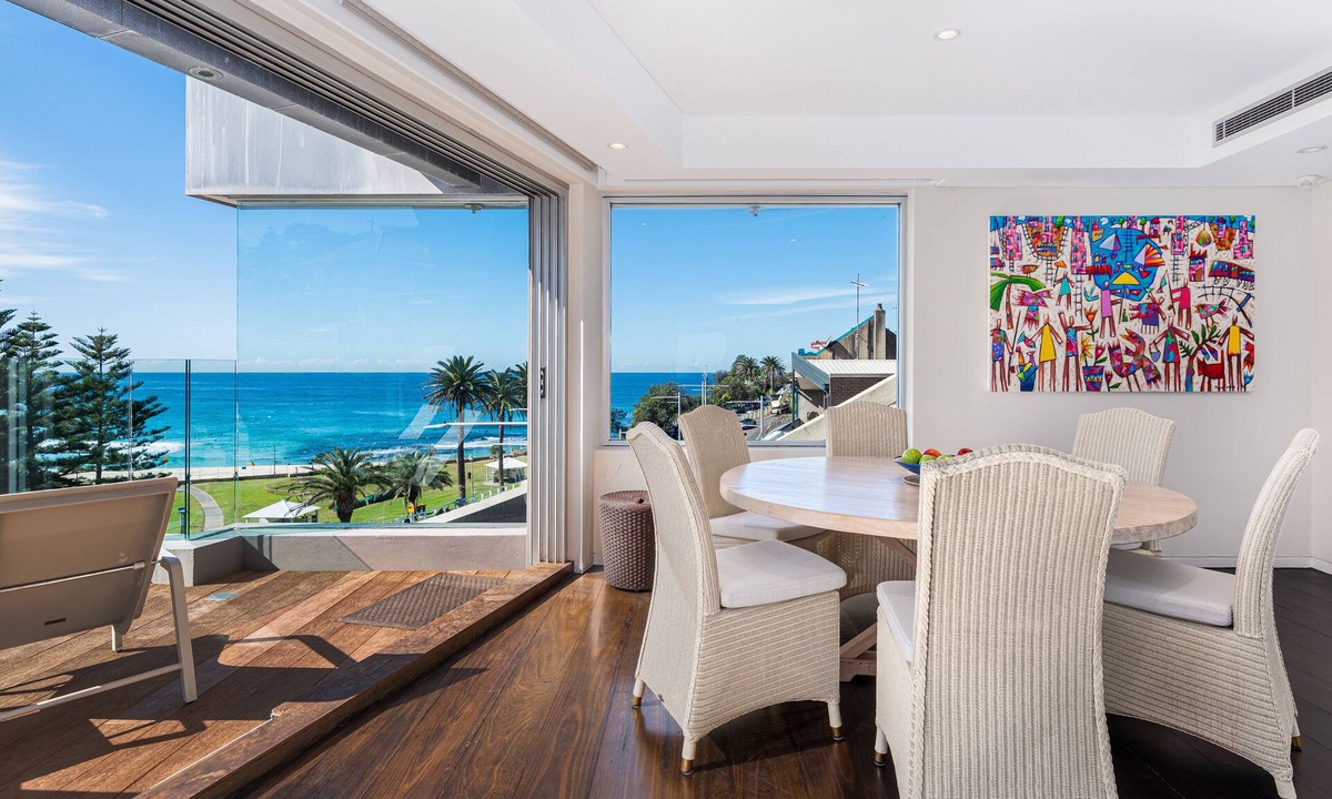 Bronte Apartment | Beachside penthouse