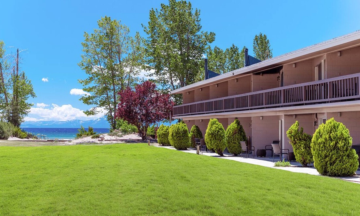 Tahoe Vista House | Beachside1 bedroom unit at Tahoe Sands Resort - Sleeps 4