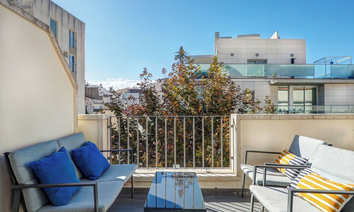 Sitges Town Center Apartment | Beachstyle Penthouse by Hello Homes Sitges