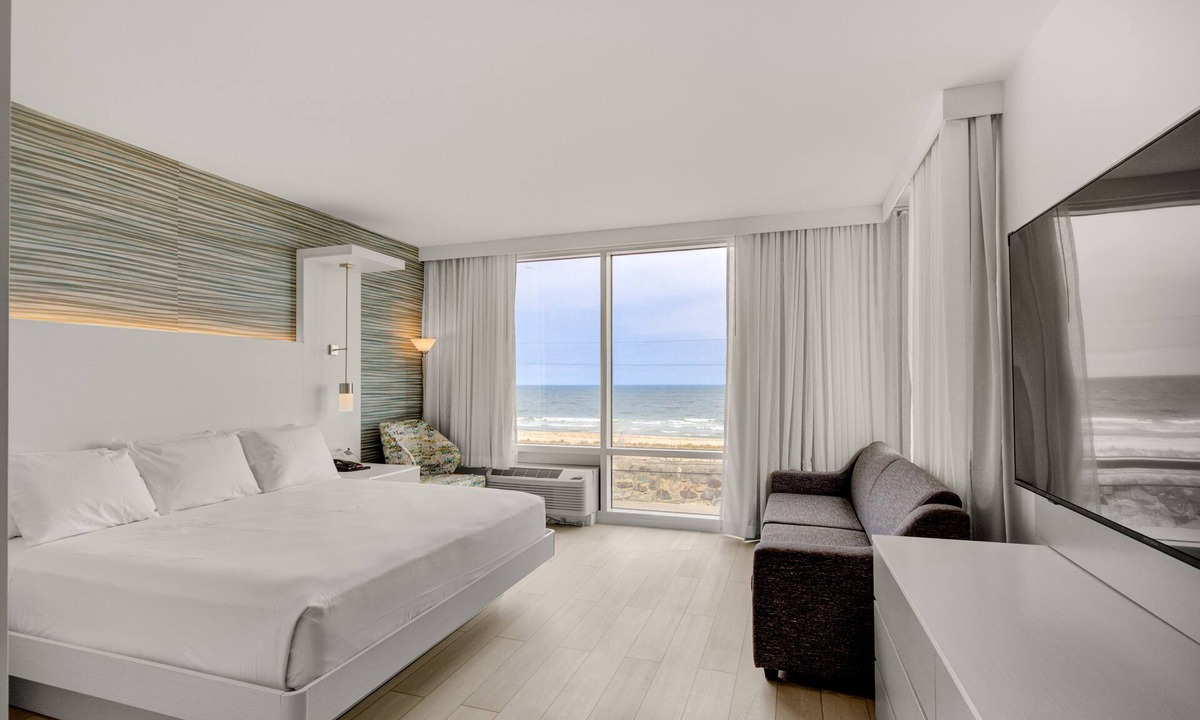 Sea Bright Hotel | Beachwalk at Sea Bright