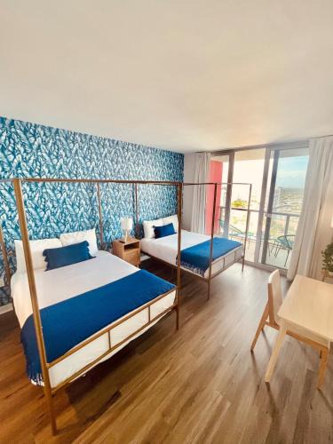 Hallandale Beach Apartment | Beachwalk Studio W-Kitchenette Beach Pool Gym