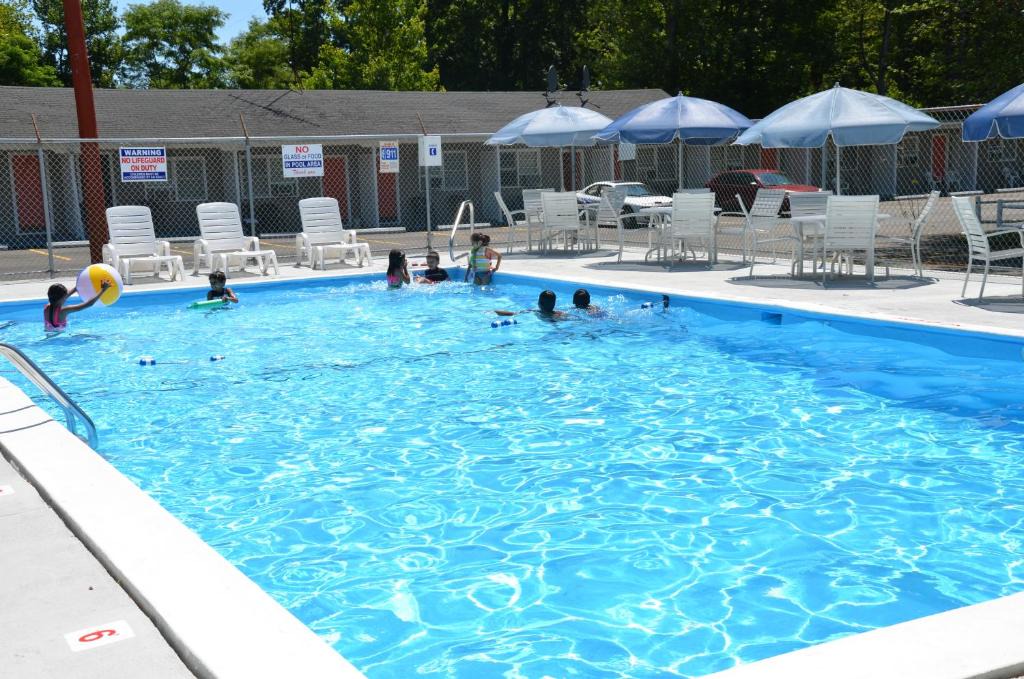 Salisbury Hotel | Beachway Motel
