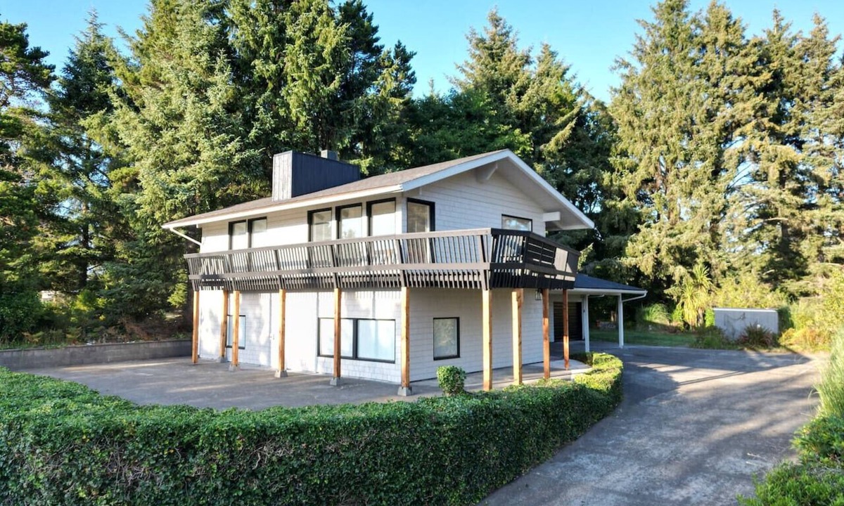 Cohassett Beach House | Beachwood Surf House