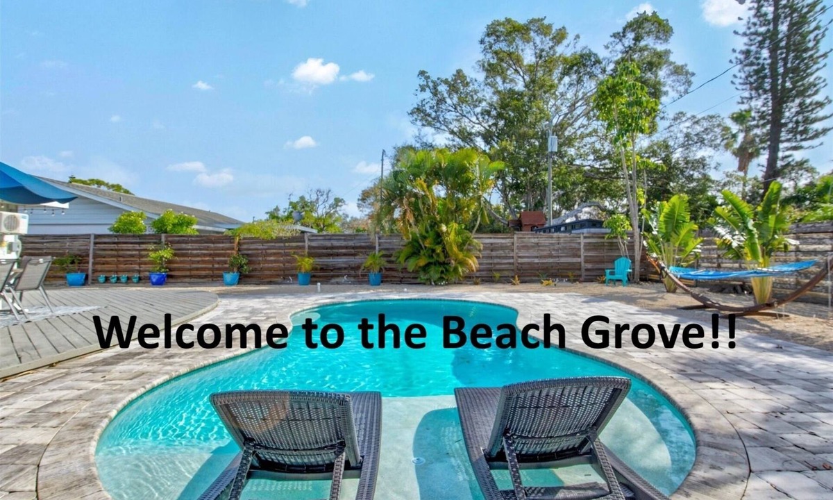 Arlington Park Apartment | Beachy 1-bedroom apartment with Pool access in Sarasota