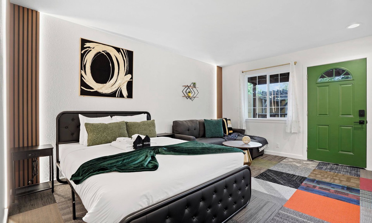 Sharp Park Apartment | Beachy 1BR Escape with SofaBed Golf