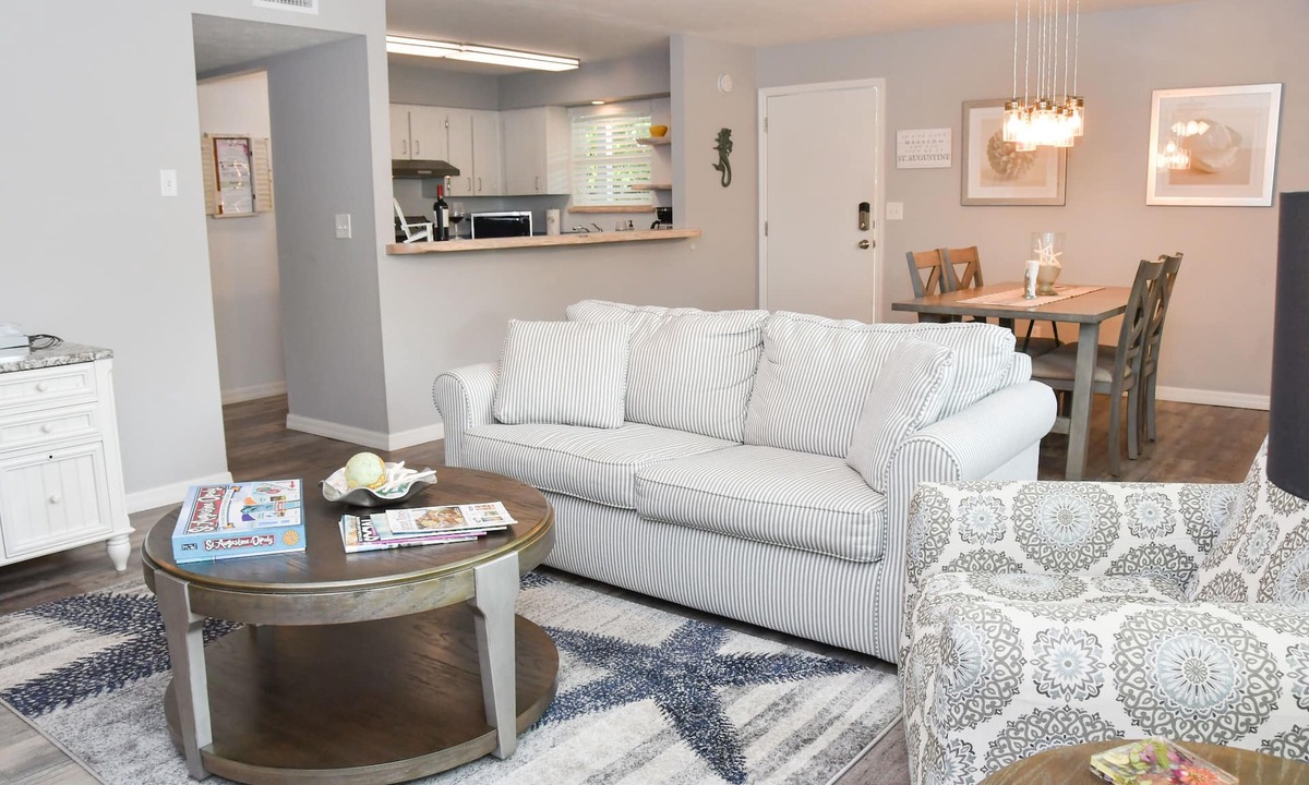 Coquina Gables Apartment | Beachy Getaway–Cozy, Clean & Equipped w/All Essentials! Relax, Enjoy & Refresh!