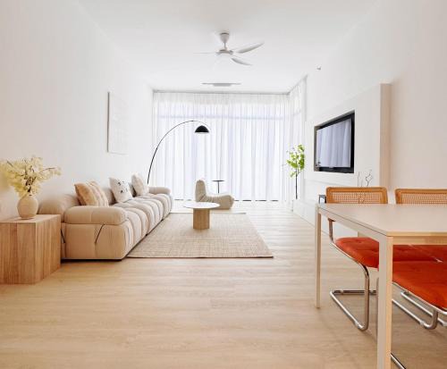 George Town Apartment | Beacon Georgetown Skypool Cityview Free 2 Carpark