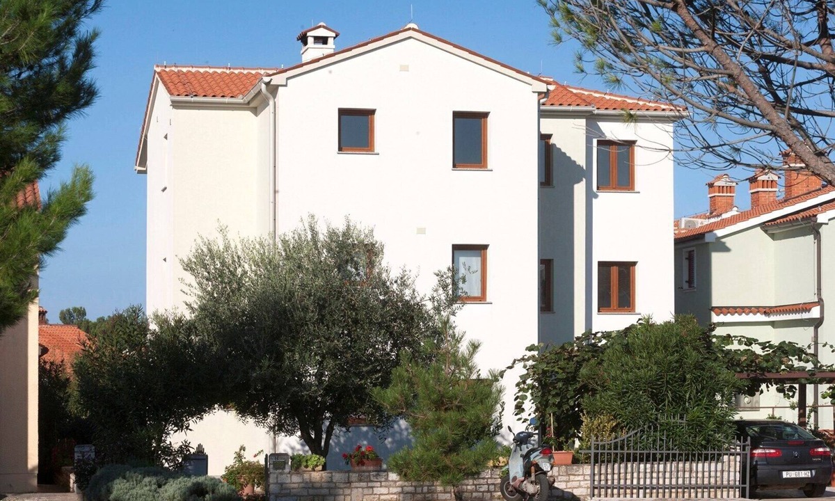 Brulo Apartment | Beakovic No.4 with Sea View