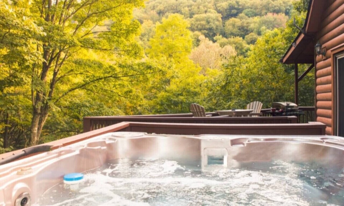 Maggie Valley Cabin | Bear Falls Lodge-Hot Tub, Waterfall, Game Room