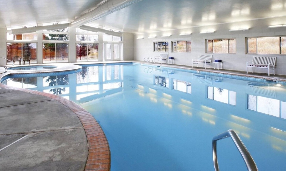 Harbor Village Resort | Bear Lake | Shared Lake Escape | Pool + Lake | 2BR Twin