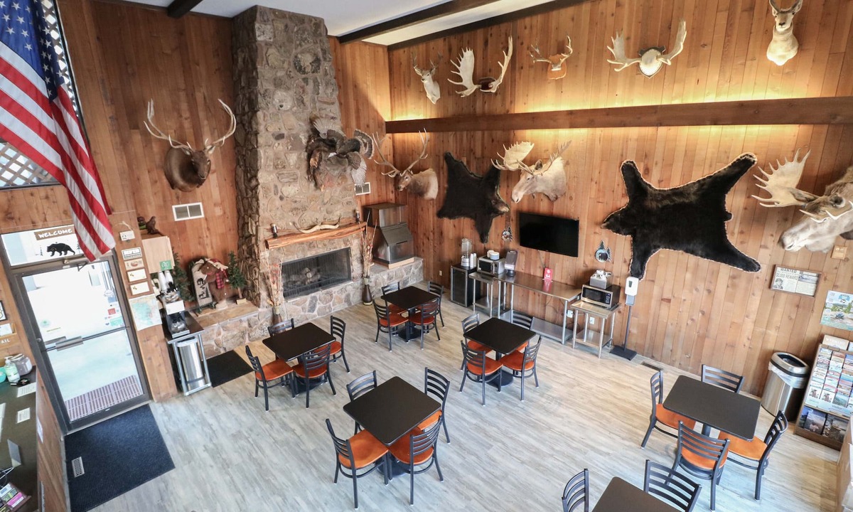 Sundance Hotel | Bear Lodge Motel