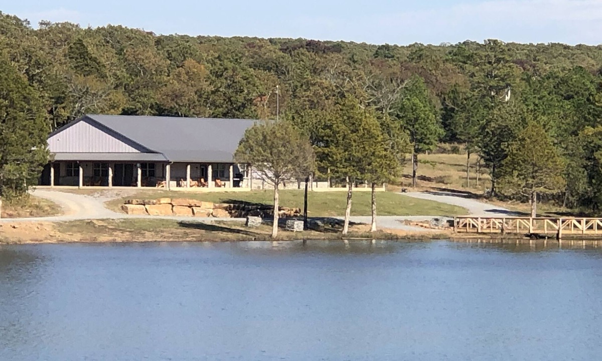 Gowen House | Bear Mountain Lakehouse on Privately-Owned Lake
