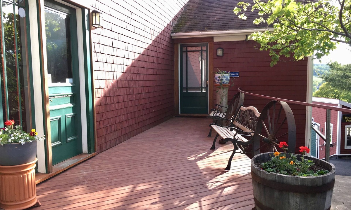 Bear River House | Bear River Vineyards