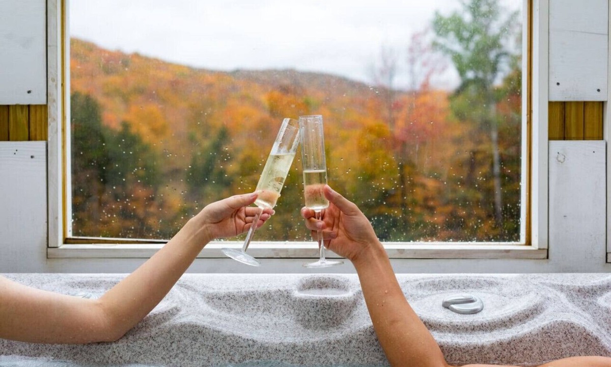 Killington House | BearForceOne- Hot tub, Game Room, Views!