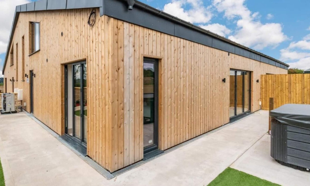 Little Rissington House | Bears Court - Unit 2