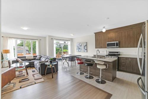 Wasaga Beach House | Beatrice Beach House