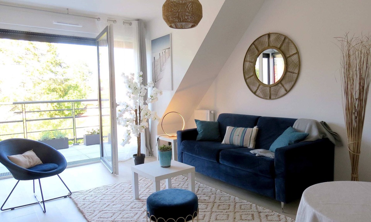 Merville-Franceville-Plage Apartment | Beautiful 2-room apartment 200 m from the beach and shops