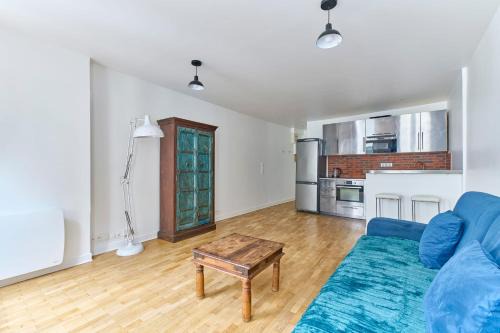 Quartier Sainte-Avoye Apartment | Beaubourg 3rd Atypical & Spacious Apartment managed by Mey Agency