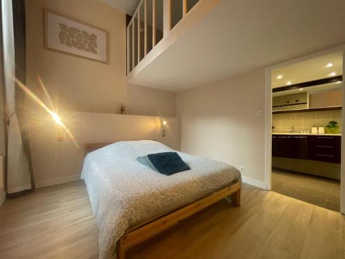 Quartier Sainte-Avoye Apartment | Beaubourg Le Marais Paris