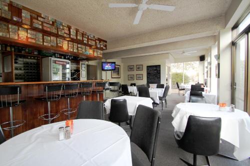 Beaumaris Hotel | Beaumaris Bay Motel