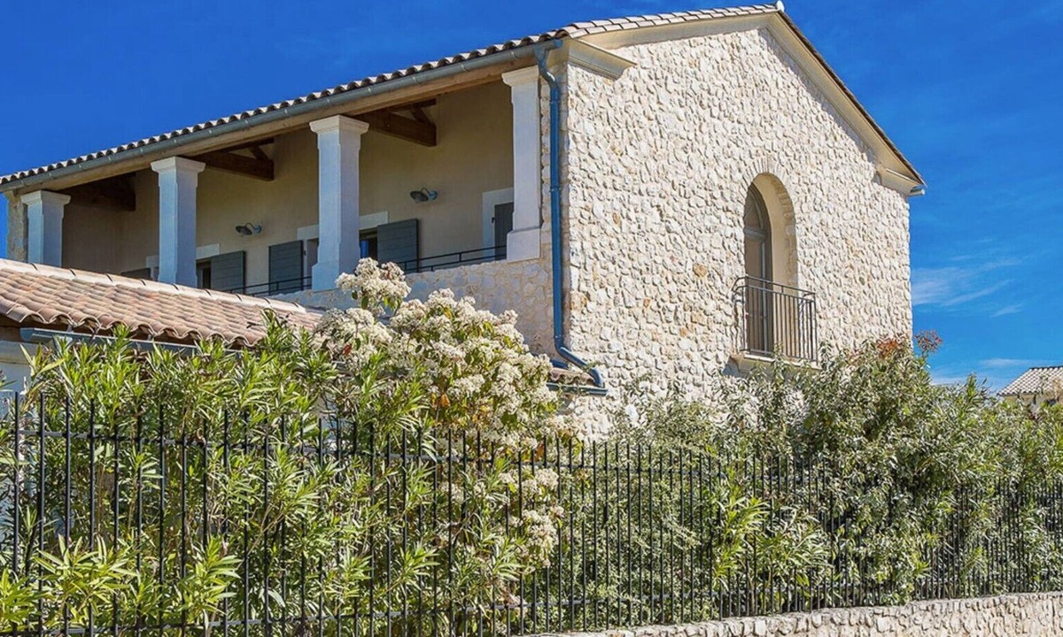 Garrigues-Sainte-Eulalie Villa | Beautifully three-bedroom property blends rural charm modern living