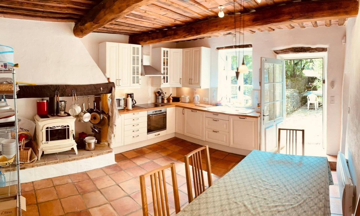 Saint-Andre-d'Olerargues Other | Beautiful, secluded 4 bedroom farmhouse retreat.