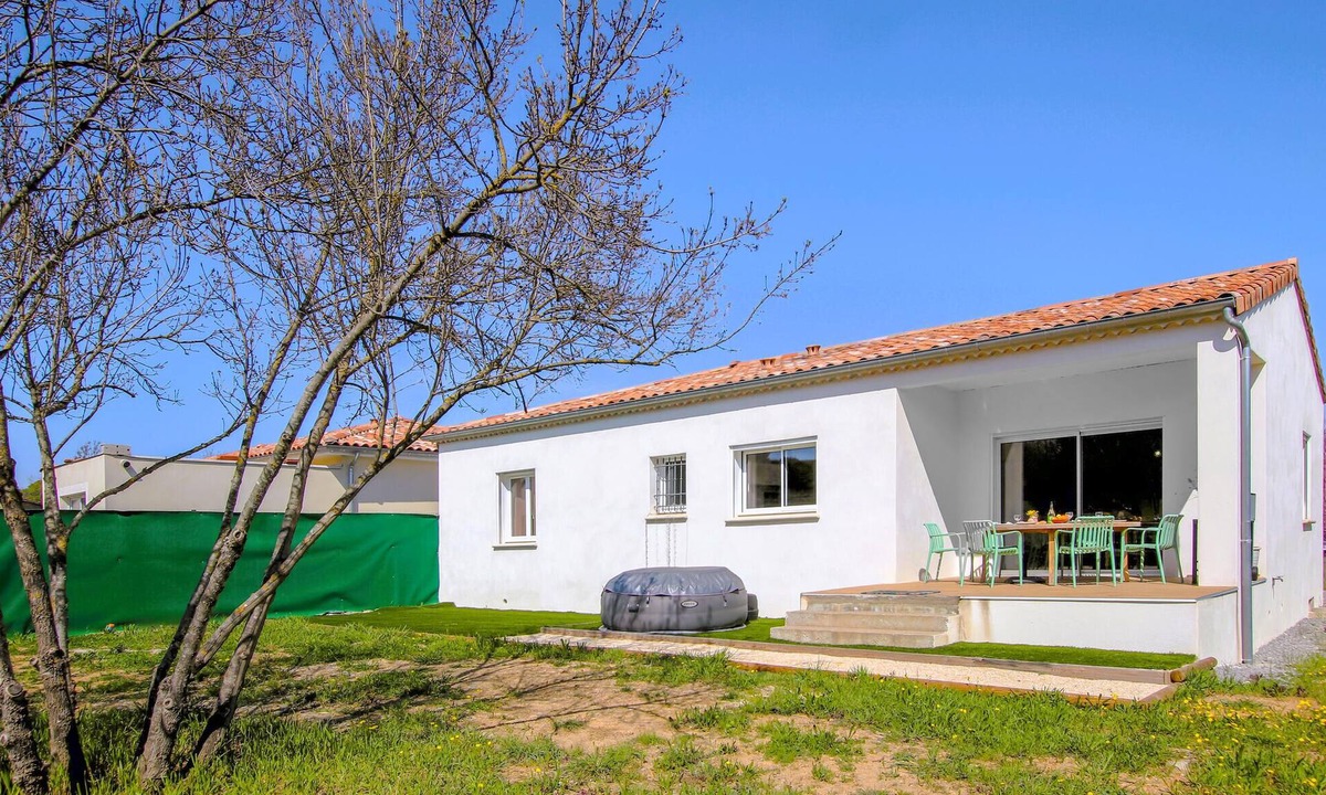 Saint-Etienne-de-Fontbellon House | Beautiful home in St Etienne de Fontbell