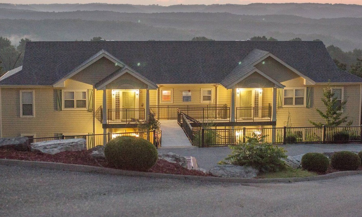 Branson West Apartment | Beautiful 1 bedroom unit at resort, sleeps 4
