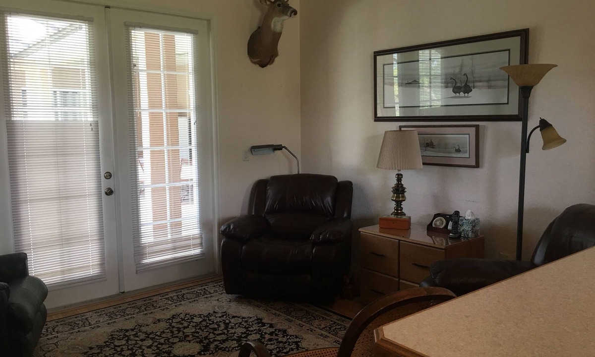 Wedgefield Apartment | Beautiful 1 BR 1 Bath Inlaw Suite on Quiet 6 Acre Homestead.