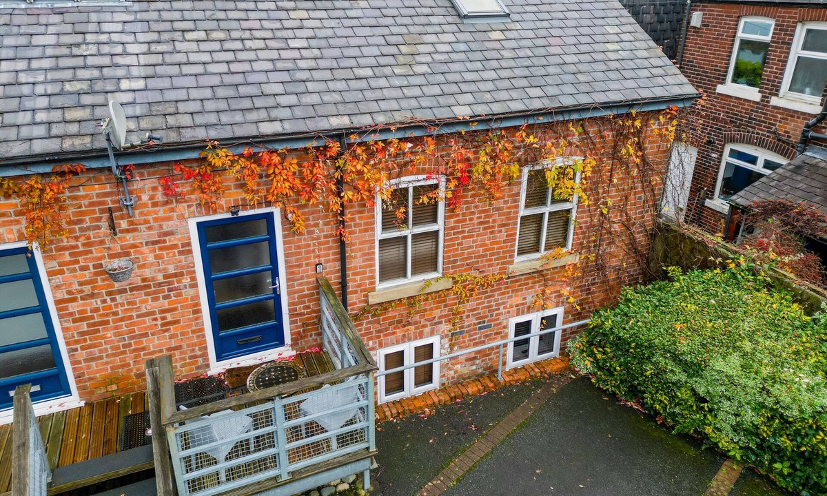 Whitefield Apartment | Beautiful 2 bed duplex apartment with gated parking.