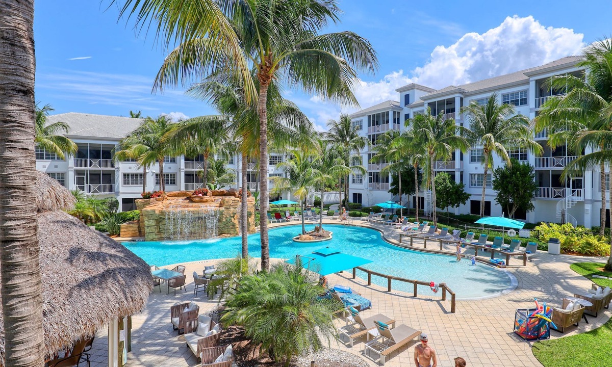 Bonita Shores Condo | Beautiful 2 Bedroom with Pool View!