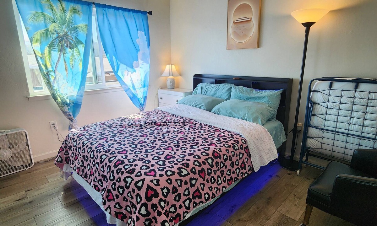 San Bruno Apartment | Beautiful 2-bedroom apartment in San Bruno perfect for your stay