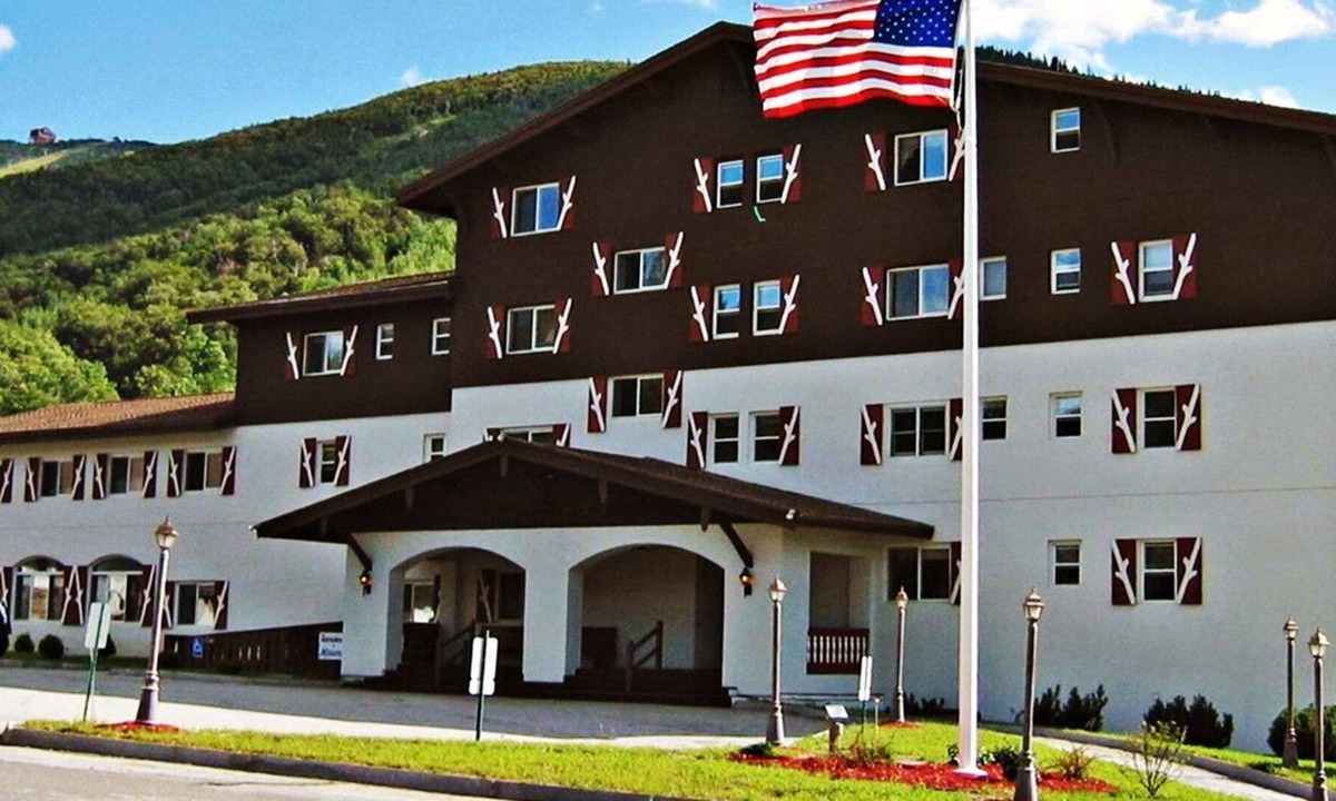 Franconia Apartment | Beautiful 2 bedroom unit at resort, sleeps 10