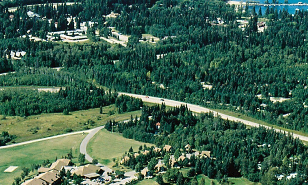 Wasagaming Apartment | Beautiful 2 bedroom unit at resort, sleeps 6