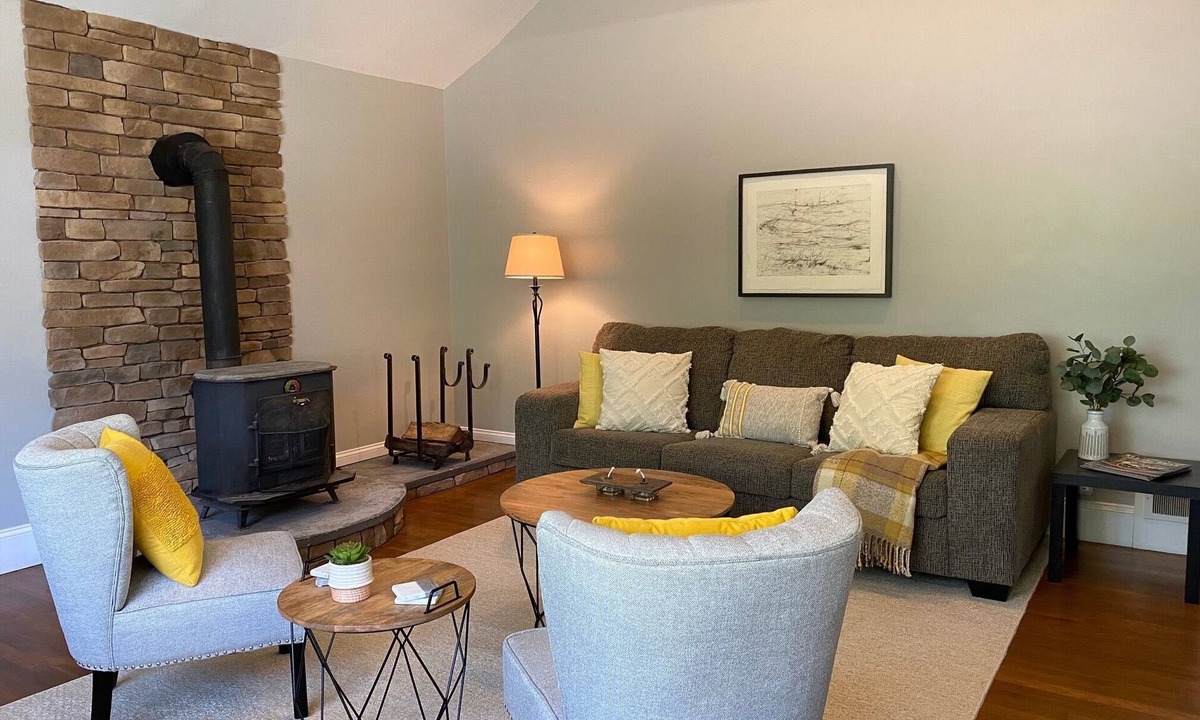 South End House | Beautiful 2 BR home, quiet, minutes from downtown