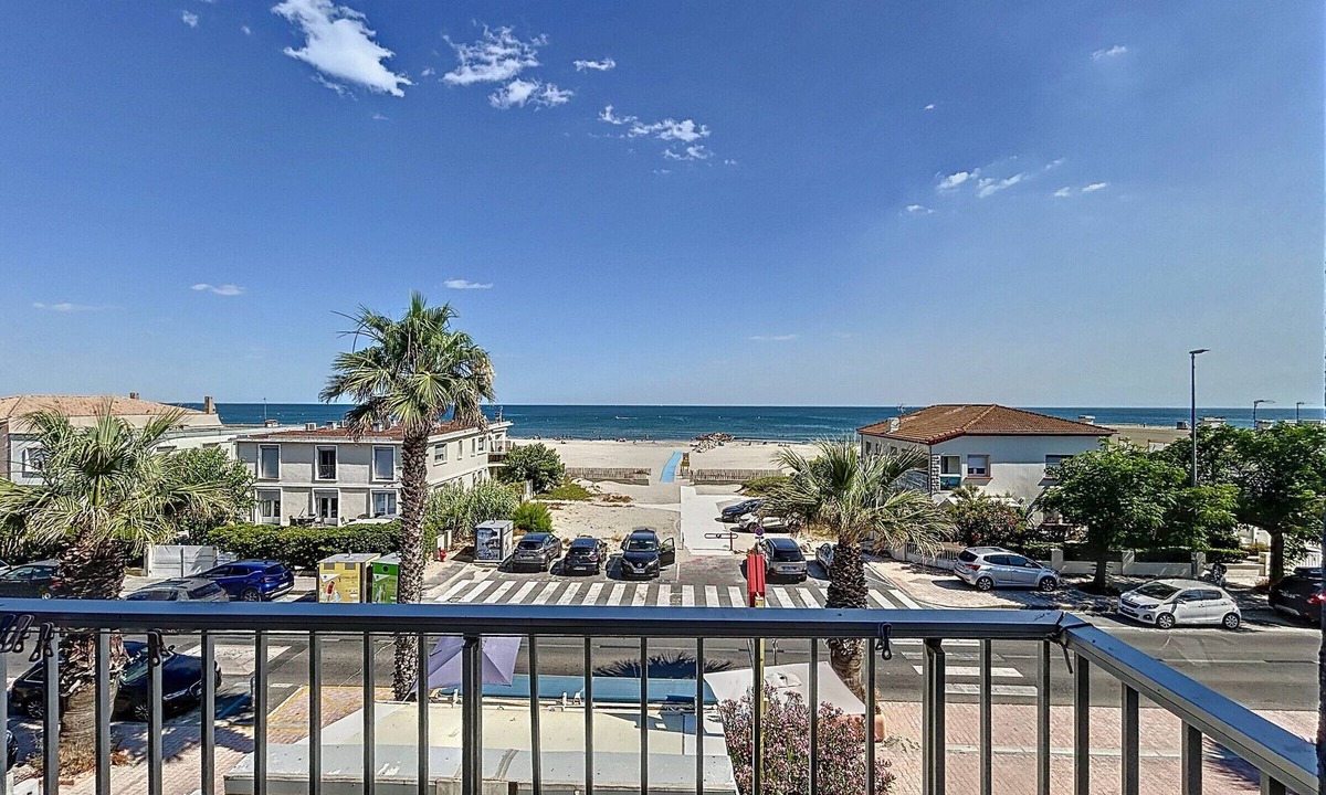 Palavas-les-Flots Apartment | Beautiful 2-room apartment with sea view in Palavas-les-Flots