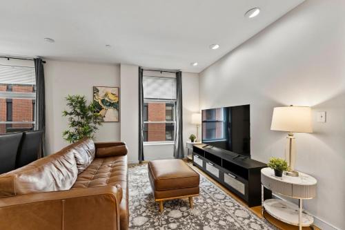 South of Washington Apartment | Beautiful 2BR in Southend Boston